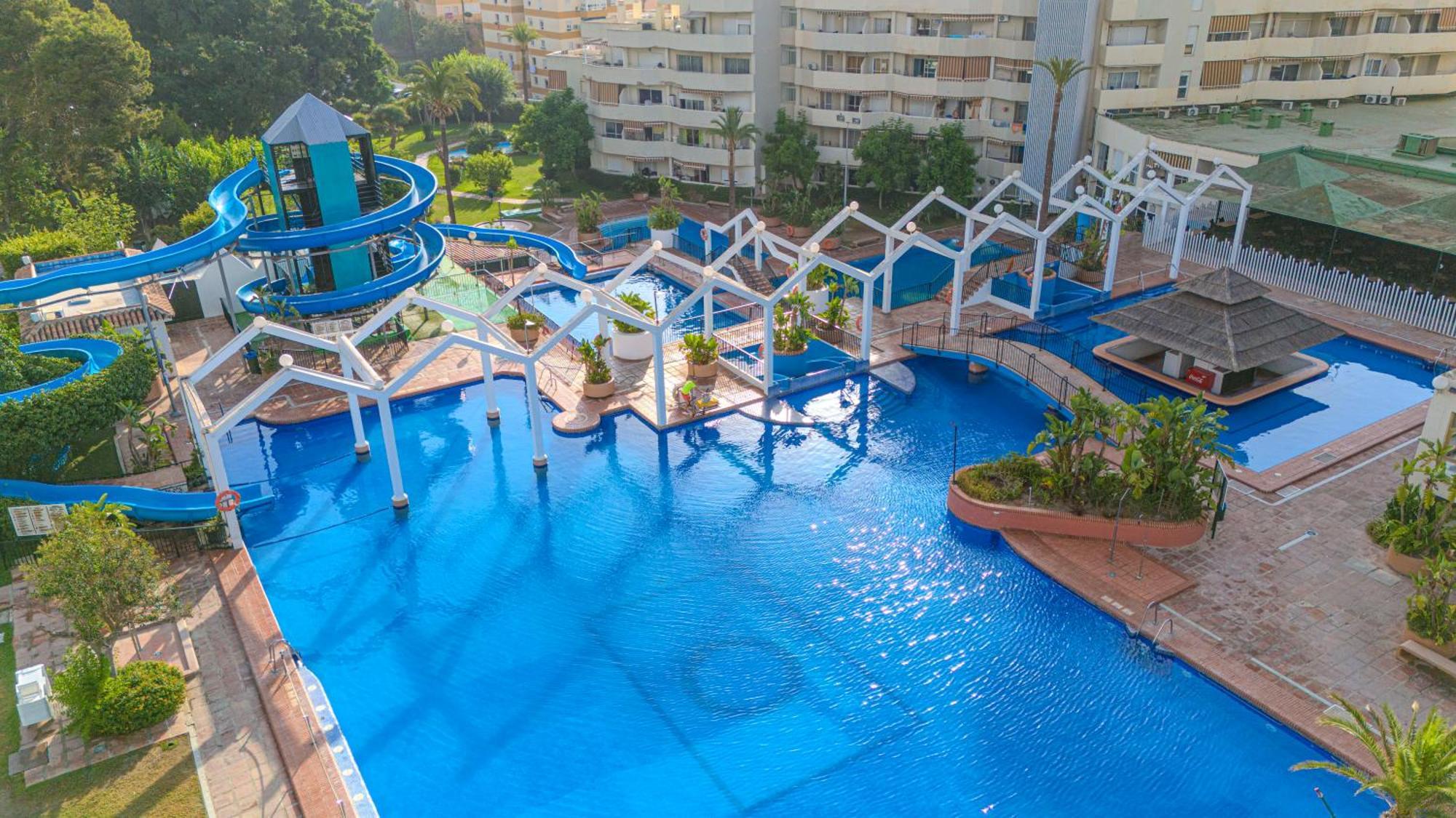 Vistas Al Mar Y Piscina Apartment
